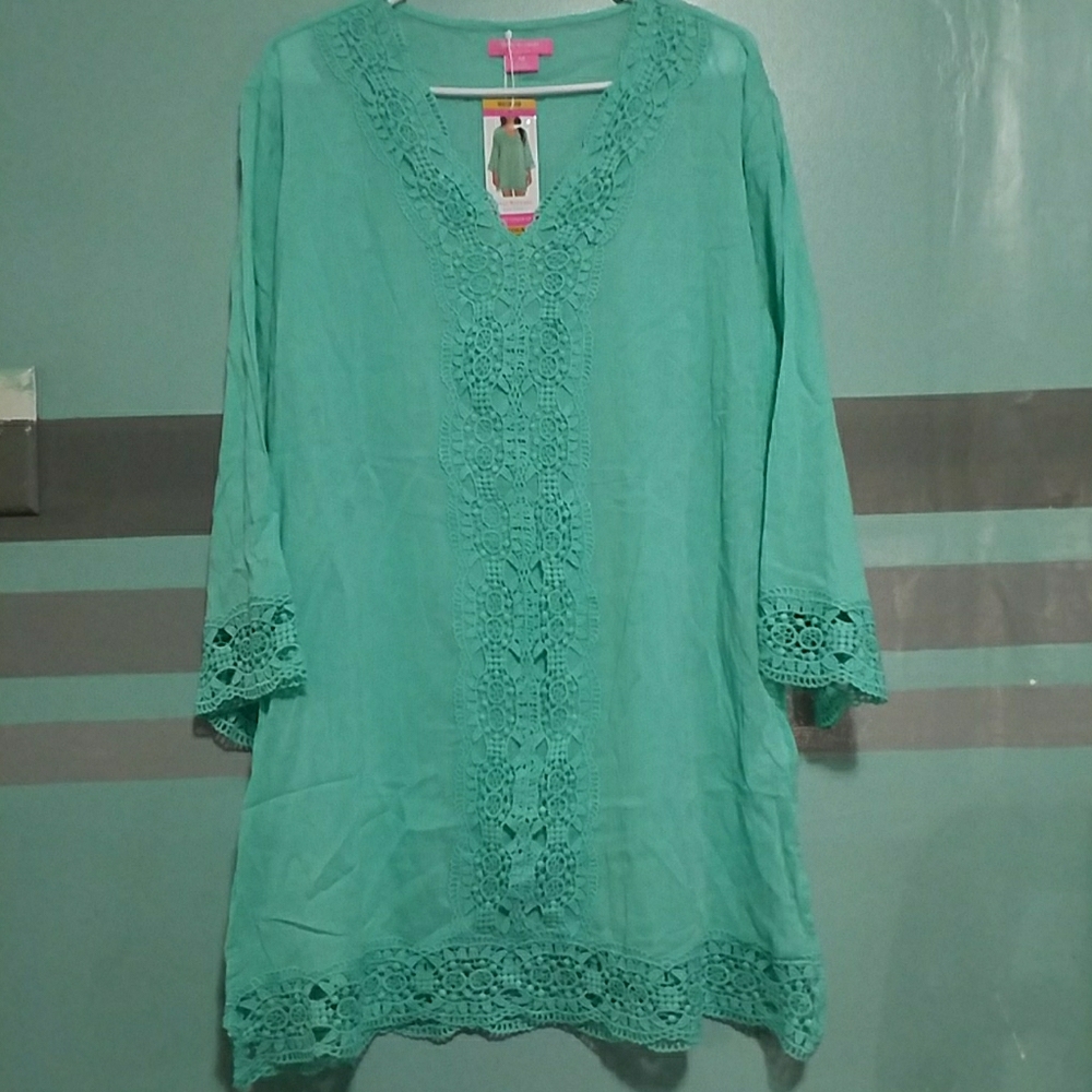 NWT 🏖 Isaac Mizrahi "Daisy" Swim Cover Up🏖